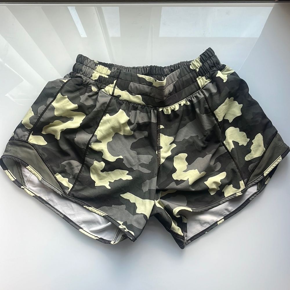 Lululemon camo running shorts size 4 tall